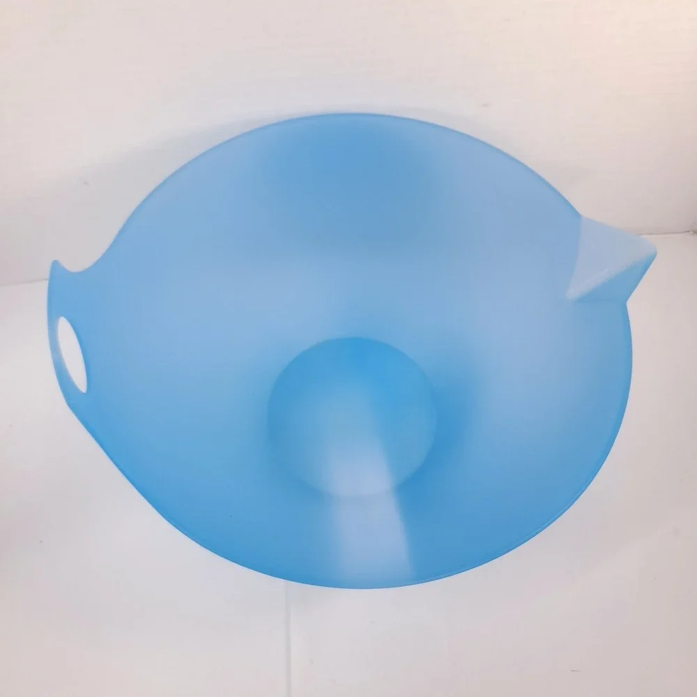 Emruss Blue Plastic Mixing Bowl Handle Pour Spout plastic Made USA frosted clear